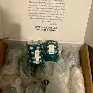 Wine and coffee CHRISTMAS VINEYARD VINES & CORKCICLE Collab.